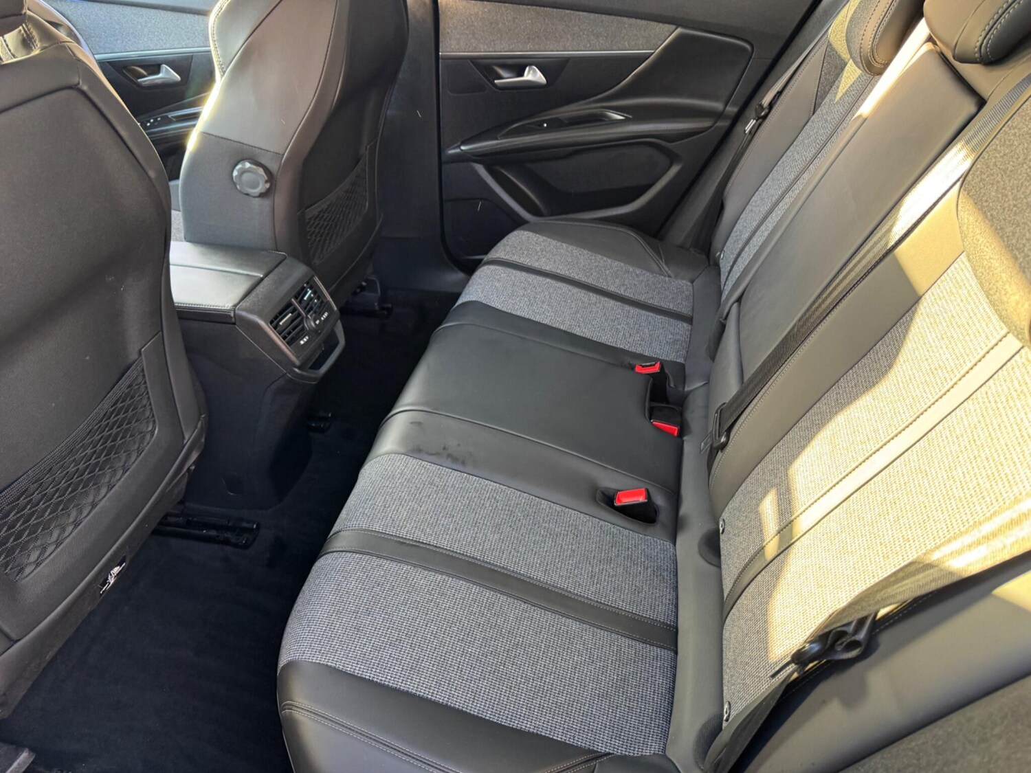 Used Peugeot 3008 2017 for sale - 76866533: Photo 48