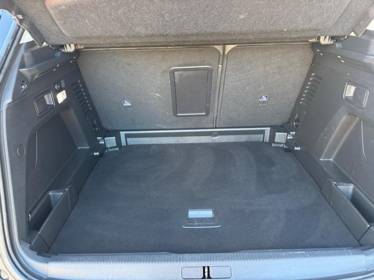 Used Peugeot 3008 2017 for sale - 76866533: Photo 49