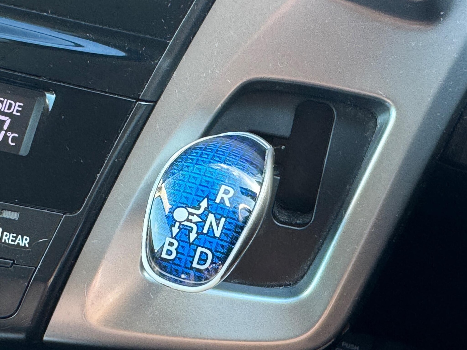 Used Toyota Prius+ 2020 for sale - 76399082: Photo 32