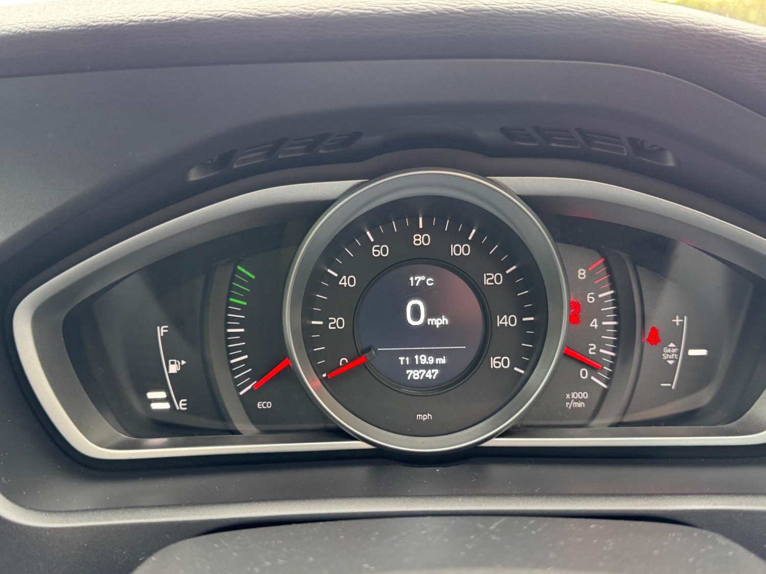Used Volvo V40 2016 for sale - 76012955: Photo 25