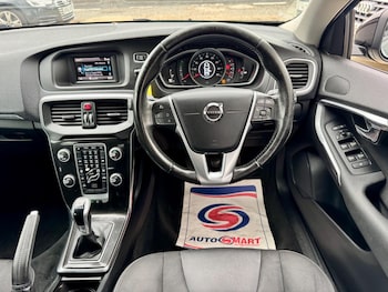 Used Volvo V40 2016 for sale - 76012955: Photo 2