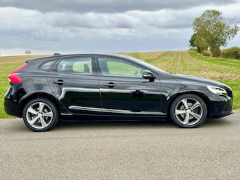 Used Volvo V40 2016 for sale - 76012955: Photo 3