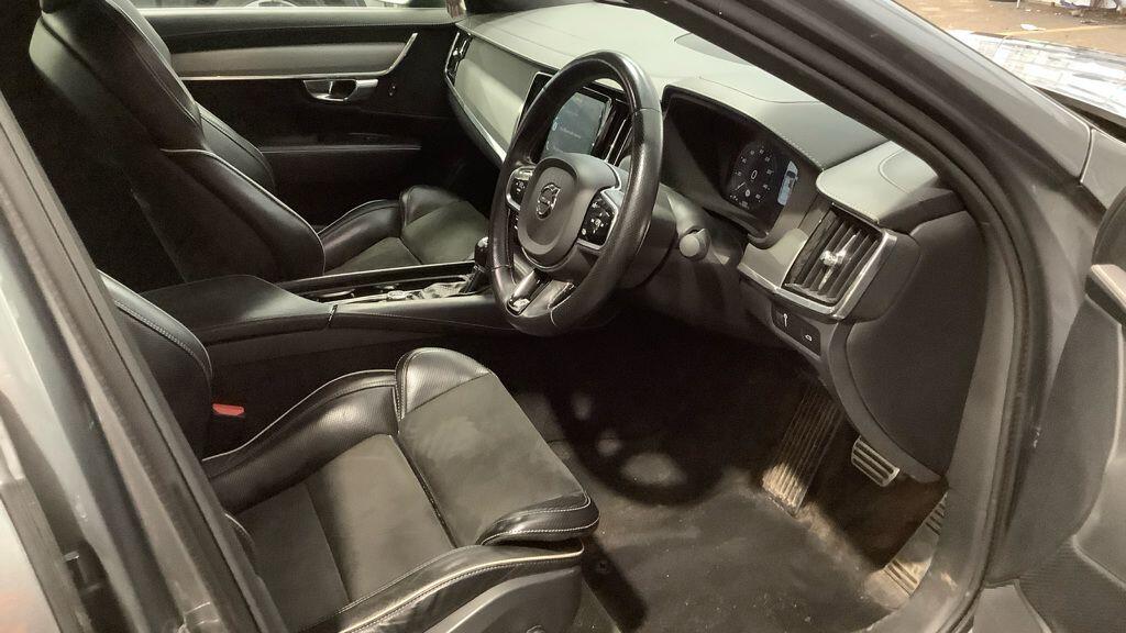 Used Volvo S90 2018 for sale - 77574180: Photo 2