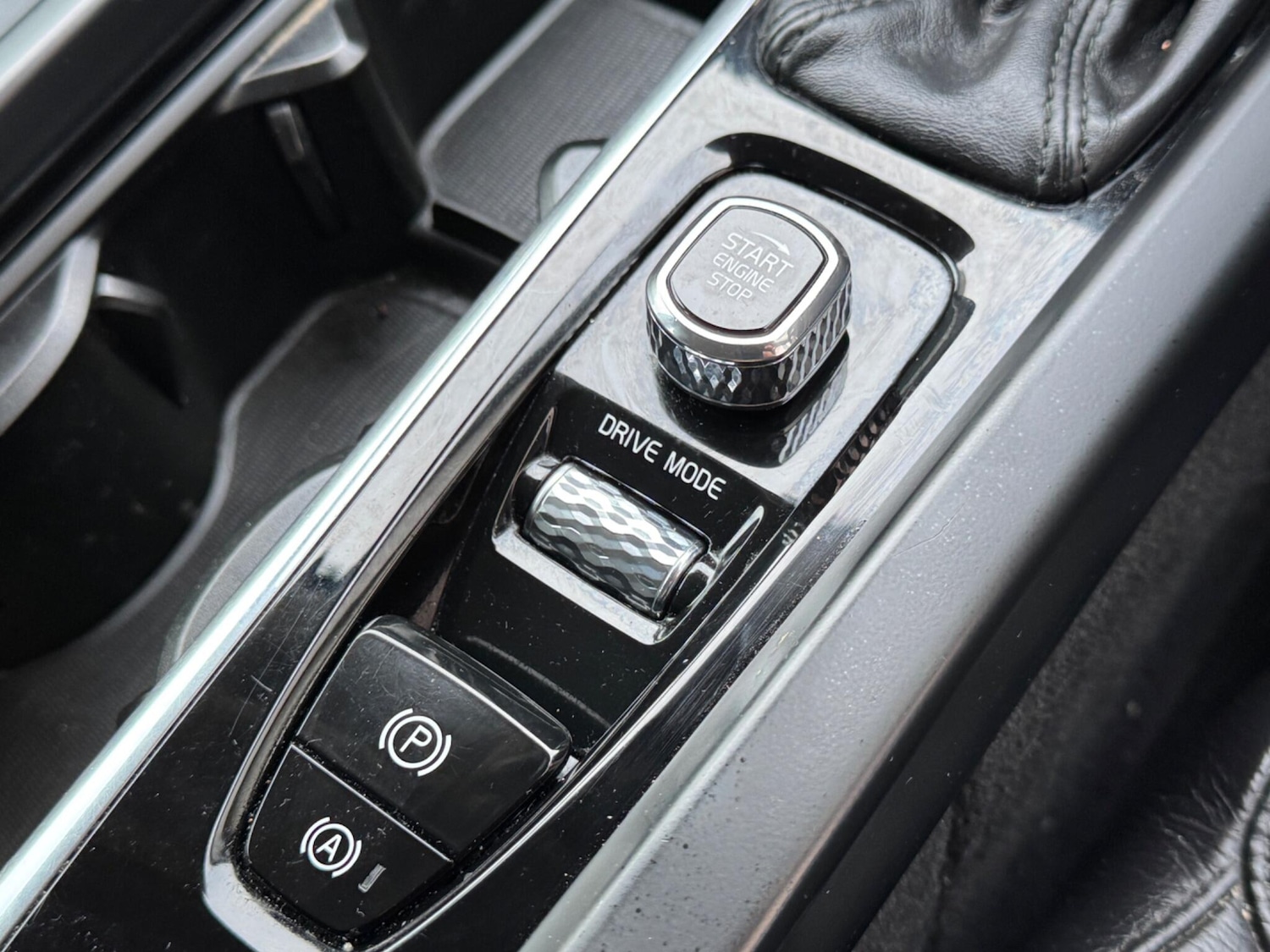 Used Volvo XC60 2019 for sale - 77175709: Photo 33