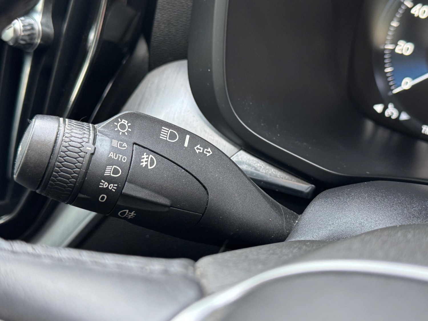 Used Volvo XC60 2019 for sale - 77175709: Photo 34