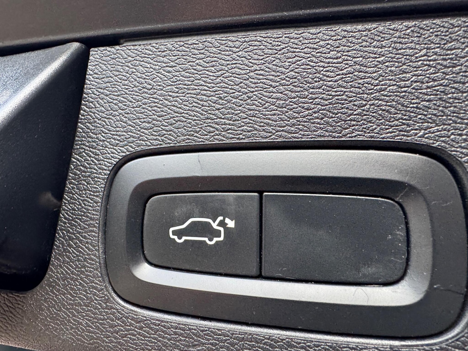 Used Volvo XC60 2019 for sale - 77175709: Photo 38