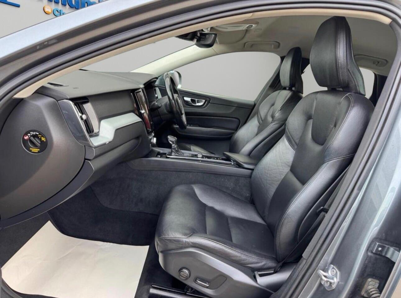 Used Volvo XC60 2019 for sale - 77175709: Photo 41