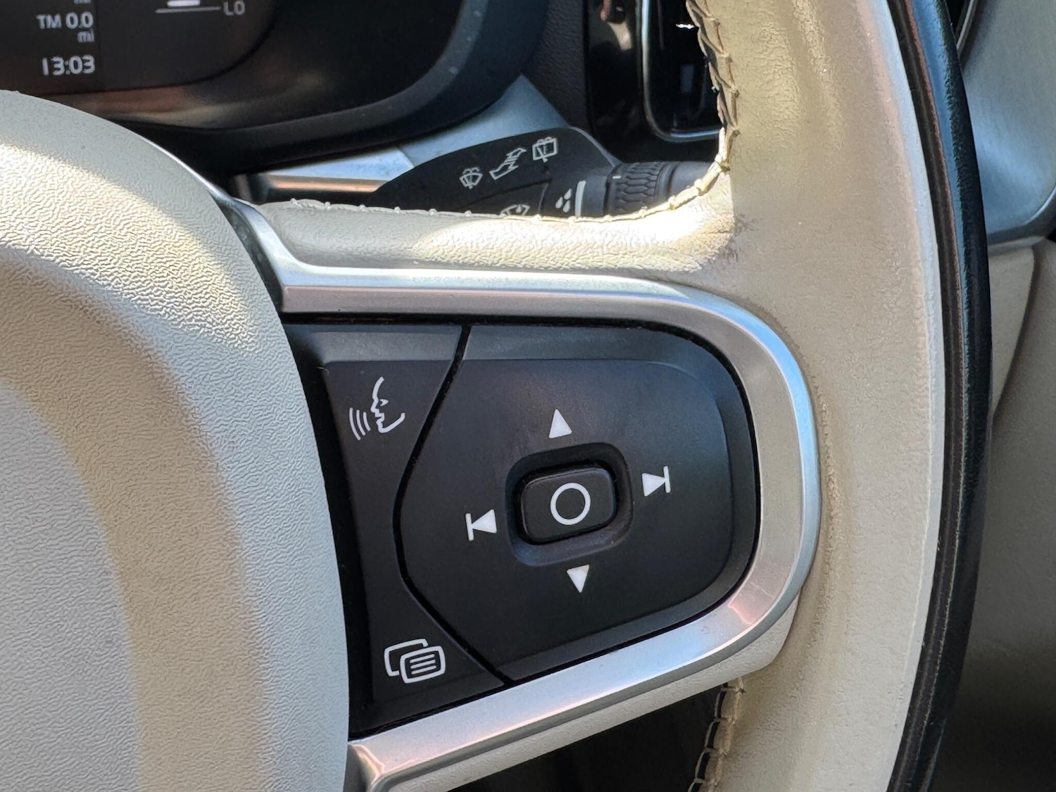 Used Volvo XC60 2018 for sale - 77925200: Photo 24