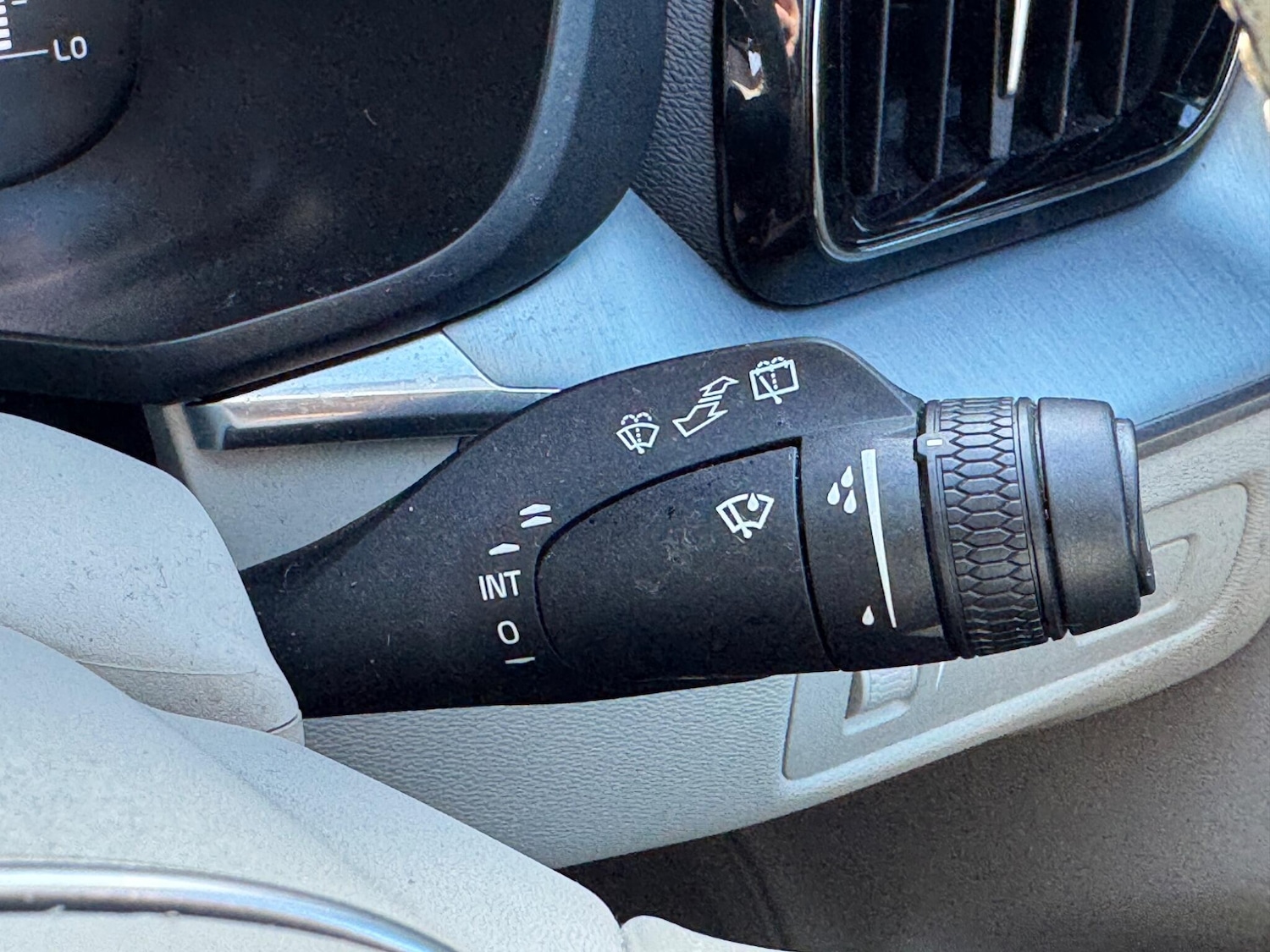 Used Volvo XC60 2018 for sale - 77925200: Photo 26