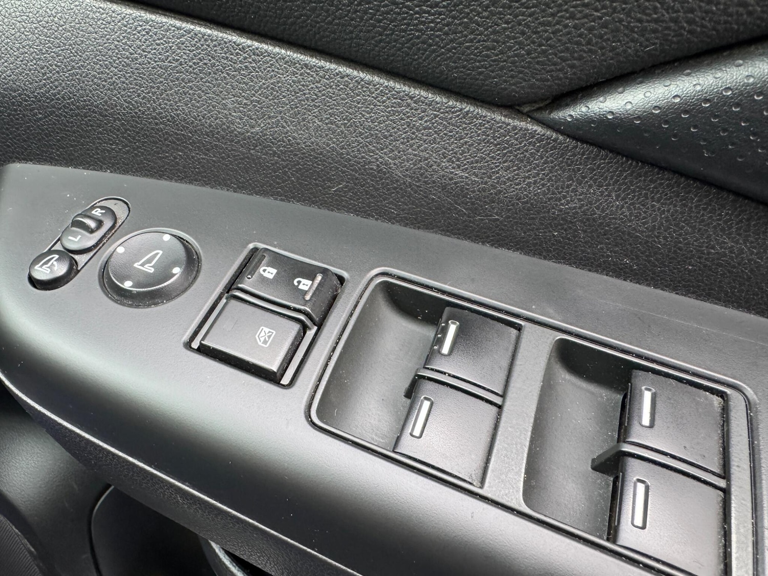 Used Honda CR-V 2013 for sale - 77376426: Photo 32