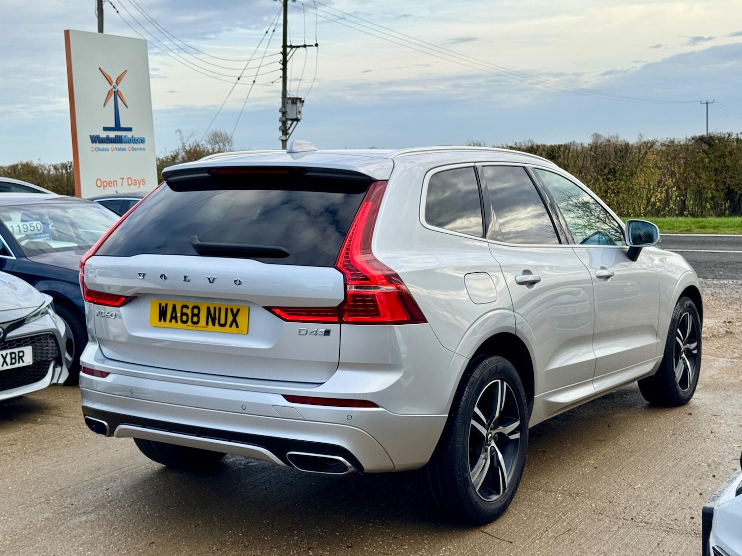 Used Volvo XC60 2018 for sale - 76484500: Photo 3
