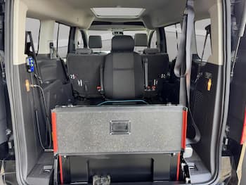 Used Ford Grand Tourneo Connect 2017 for sale - 79681075: Photo