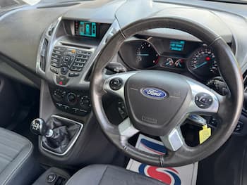 Used Ford Grand Tourneo Connect 2017 for sale - 79681075: Photo