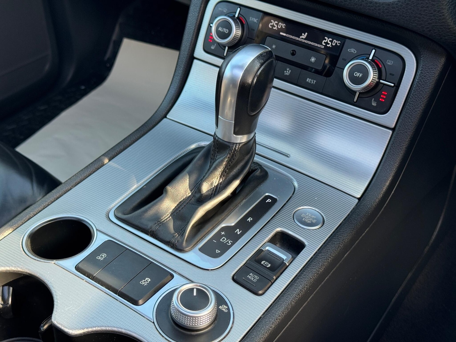 Used Volkswagen Touareg 2015 for sale - 76865829: Photo 34