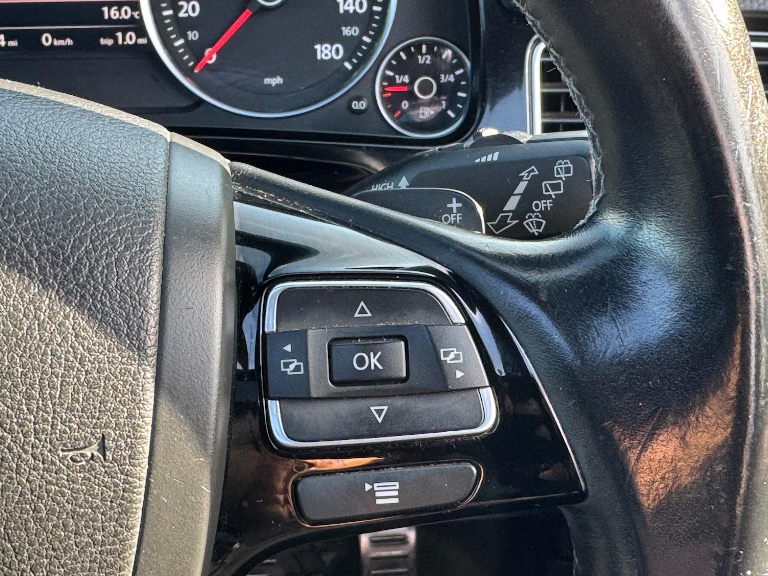 Used Volkswagen Touareg 2015 for sale - 76865829: Photo 39