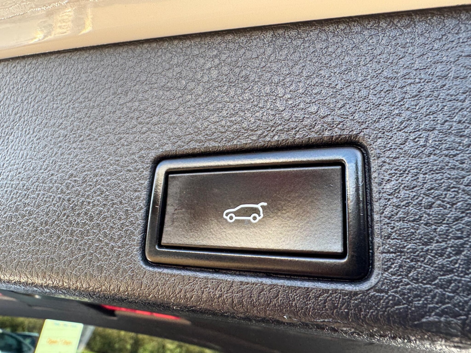 Used Volkswagen Touareg 2015 for sale - 76865829: Photo 50