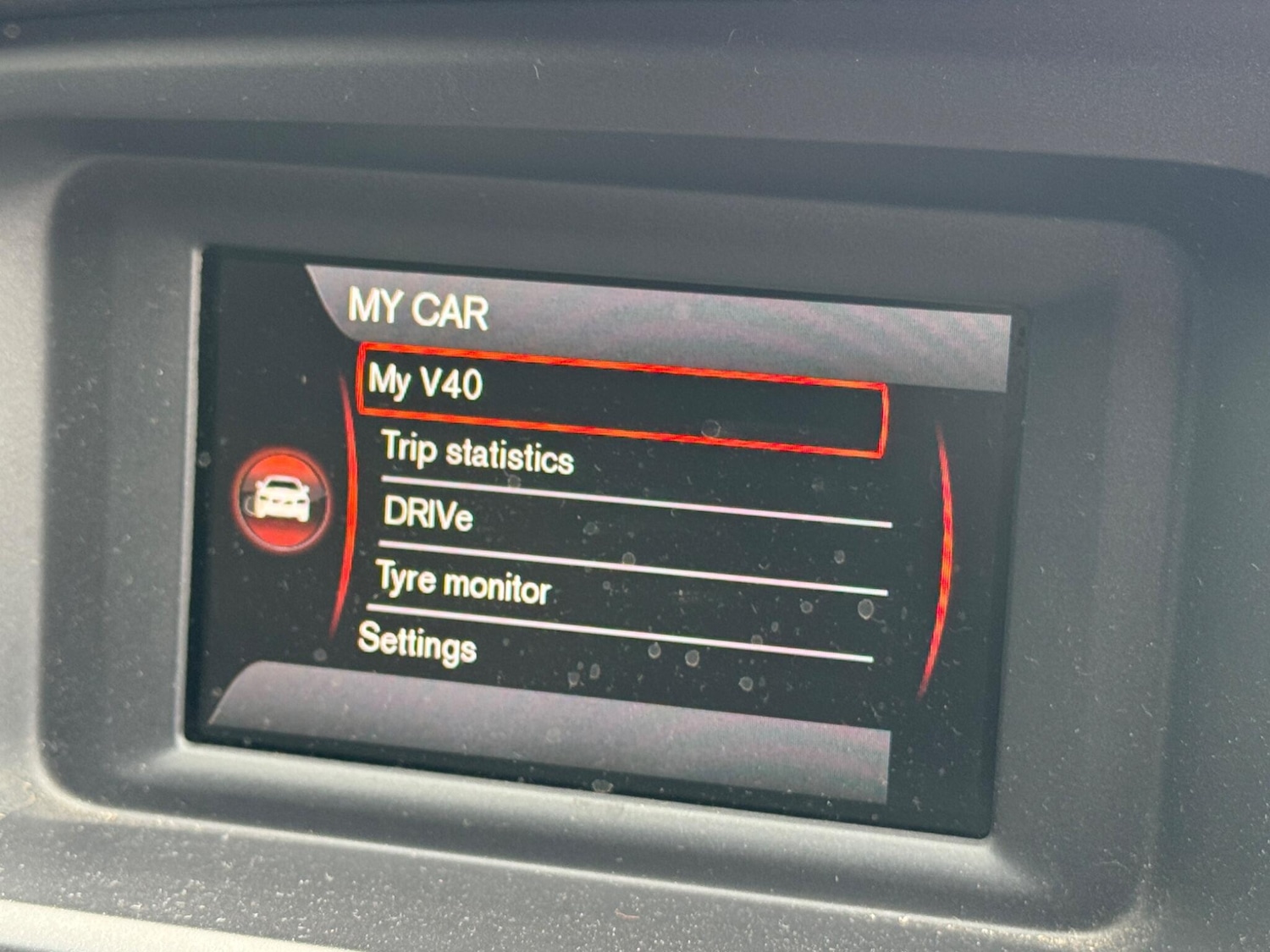 Used Volvo V40 2018 for sale - 77982339: Photo 11