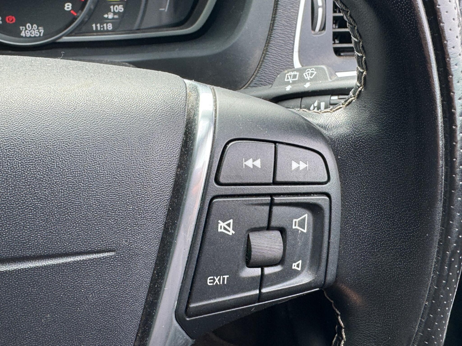 Used Volvo V40 2018 for sale - 77982339: Photo 14