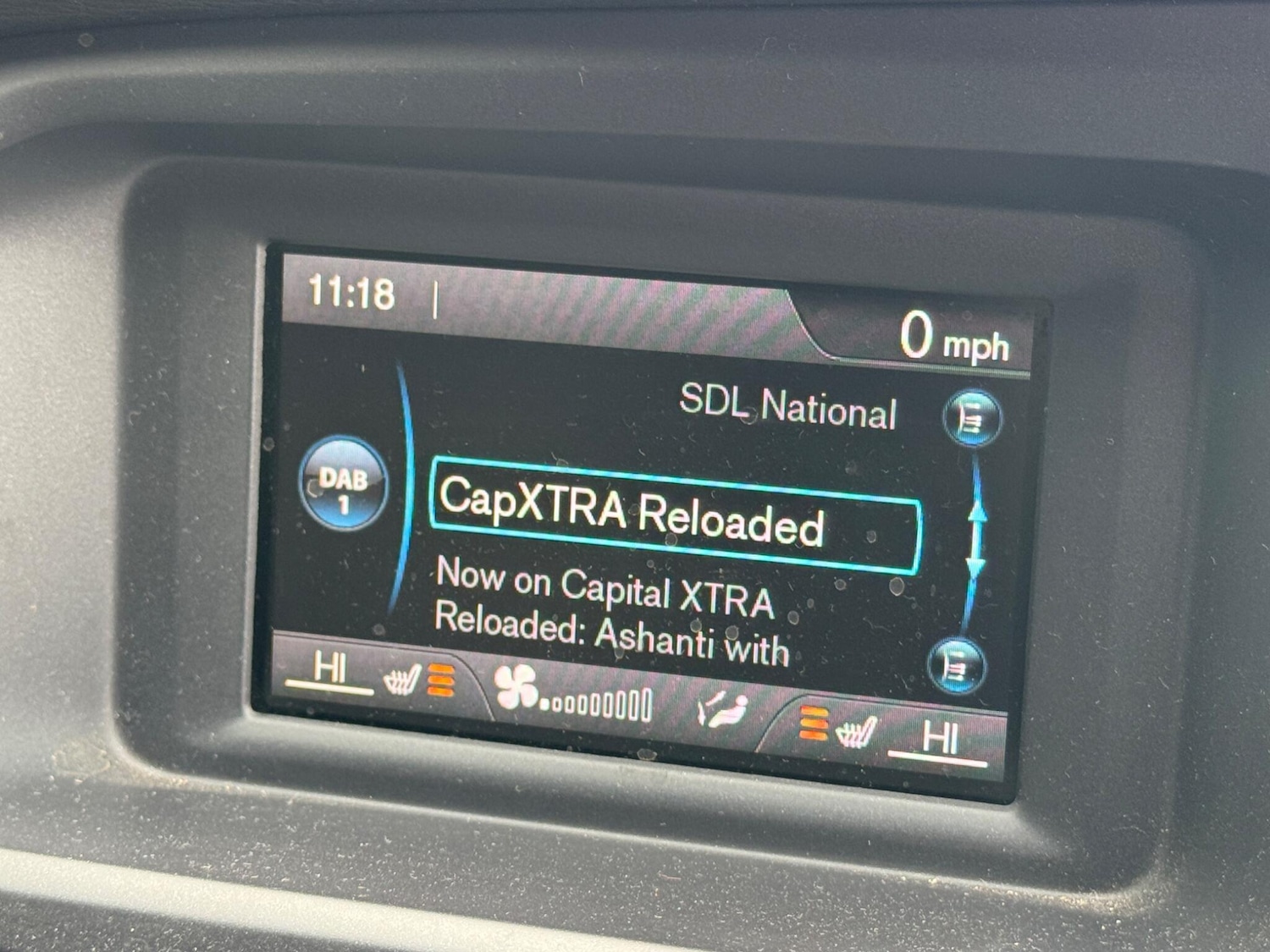 Used Volvo V40 2018 for sale - 77982339: Photo 7