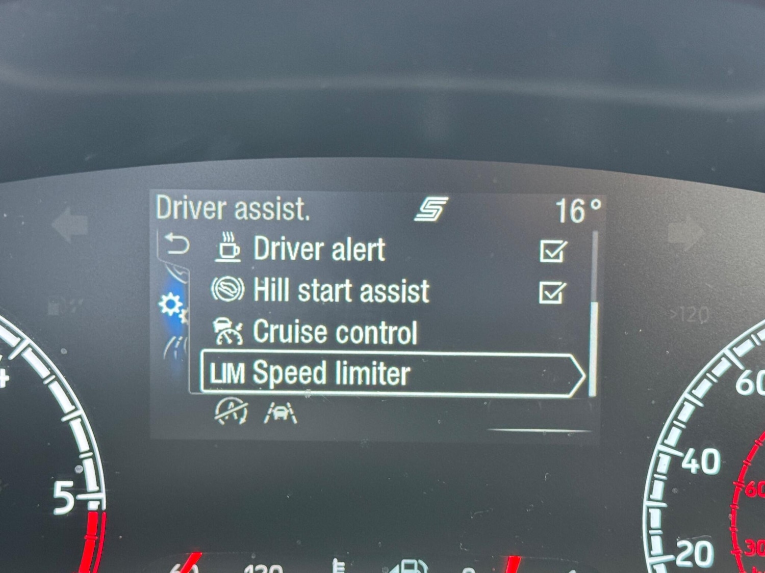 Used Ford Focus 2019 for sale - 76644631: Photo 32