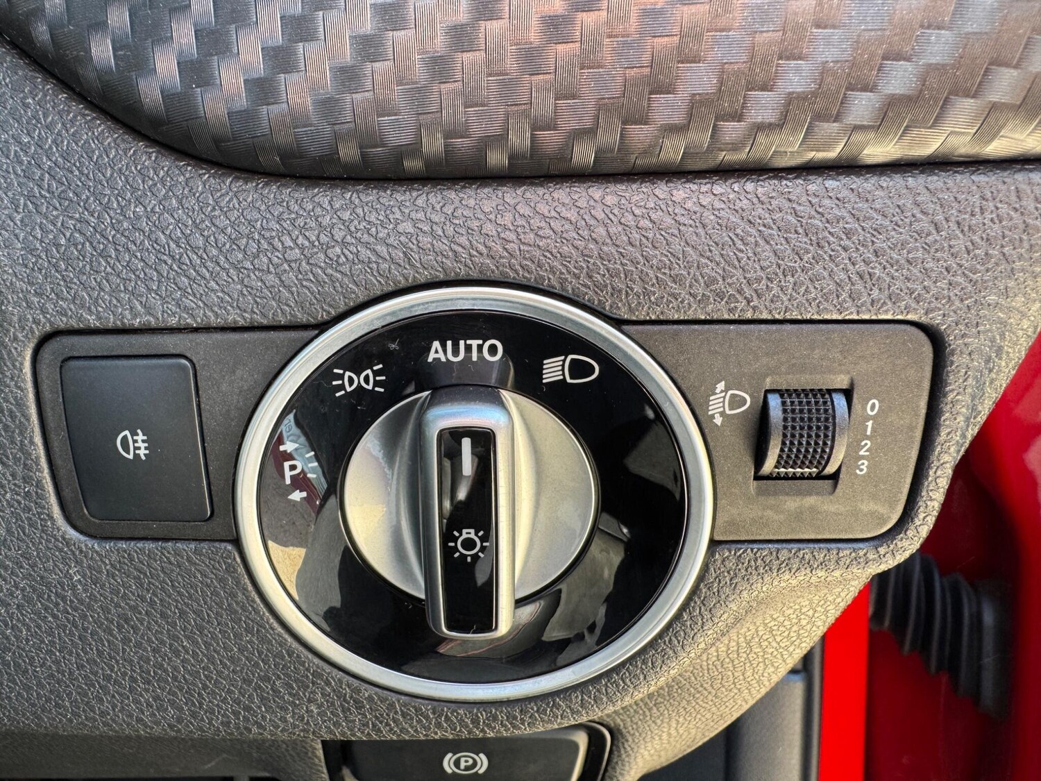 Used Mercedes-Benz A-Class 2018 for sale - 76549839: Photo 41