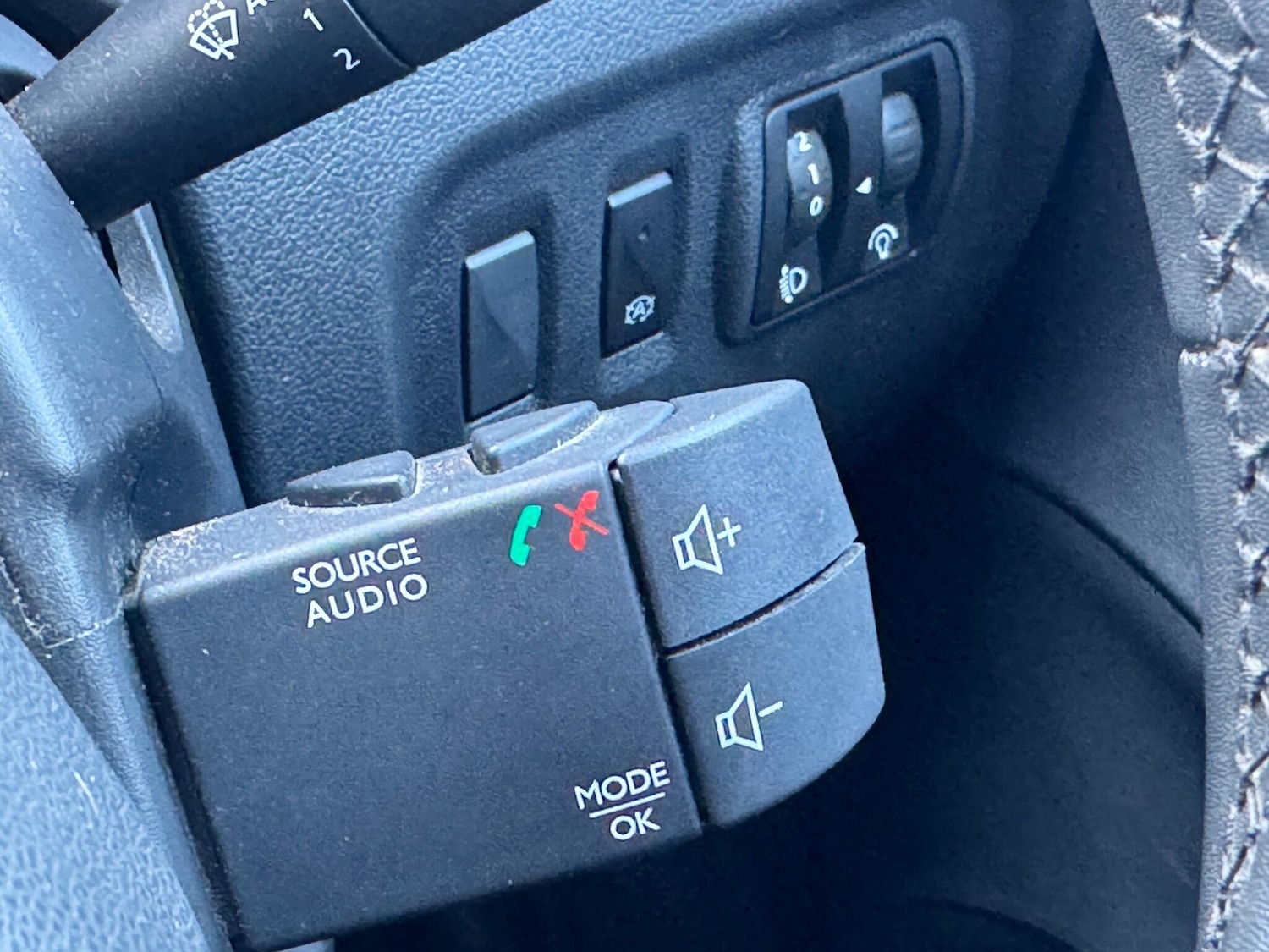 Used Renault Captur 2018 for sale - 77898201: Photo 22