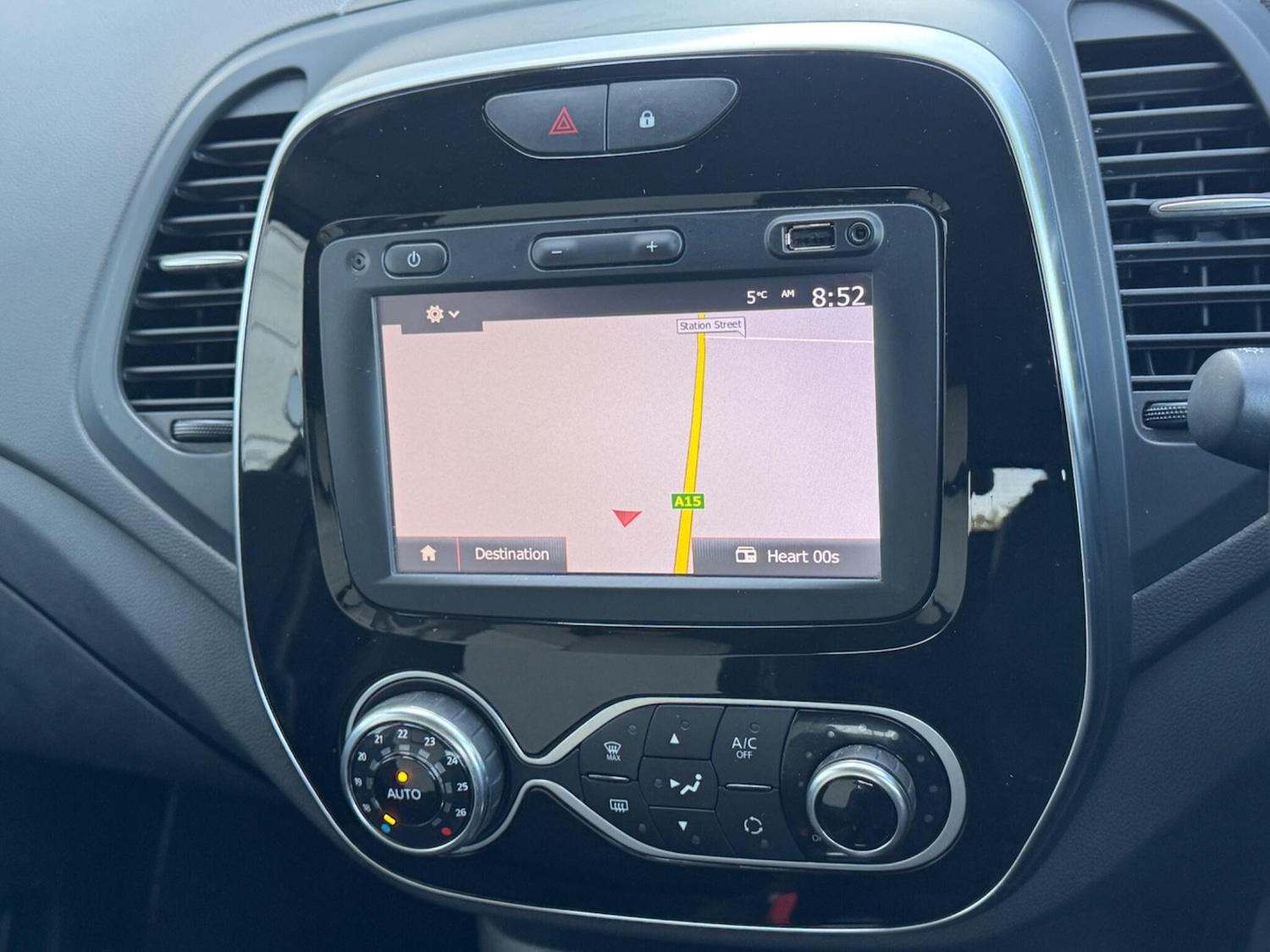 Used Renault Captur 2018 for sale - 77898201: Photo 9