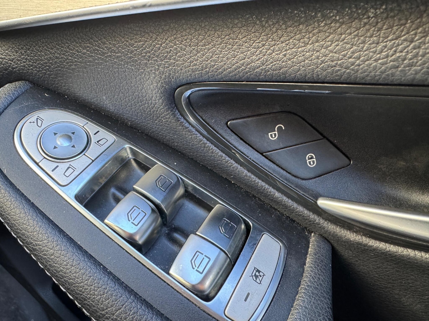 Used Mercedes-Benz C Class for sale - 77925215: Photo 36