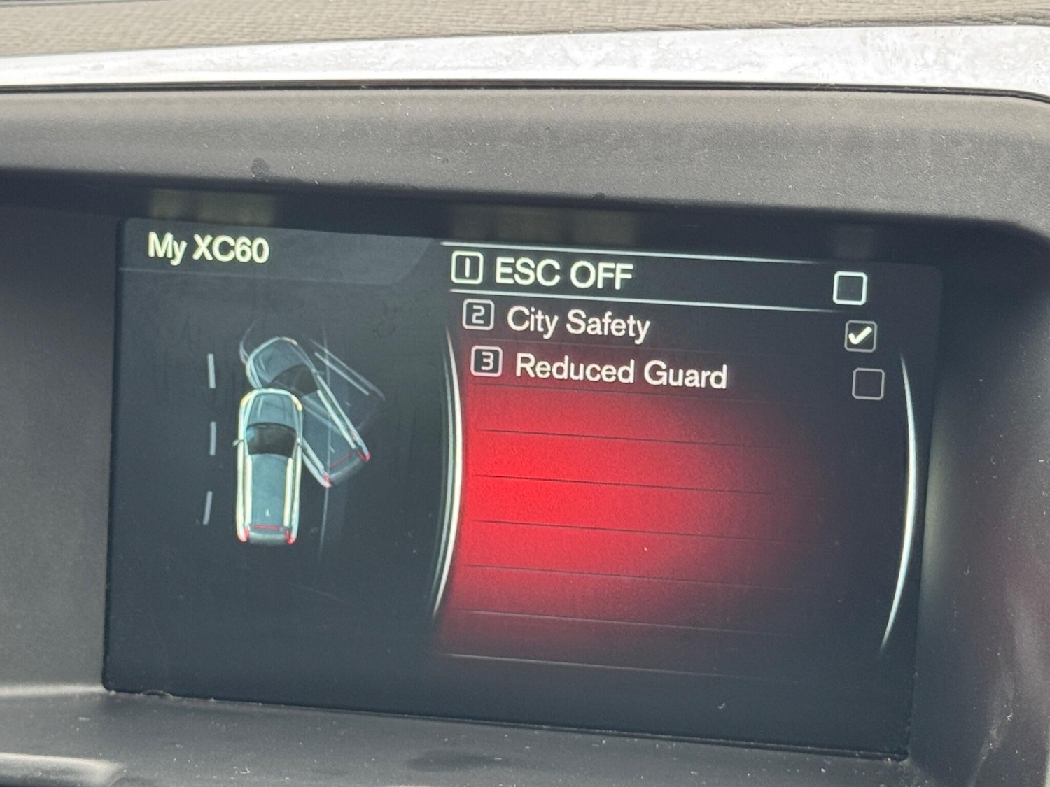 Used Volvo XC60 2015 for sale - 76728030: Photo 17