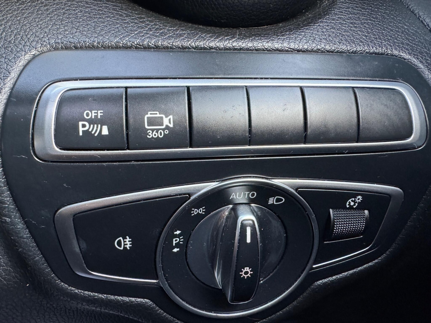 Used Mercedes-Benz GLC 2018 for sale - 77705653: Photo 42