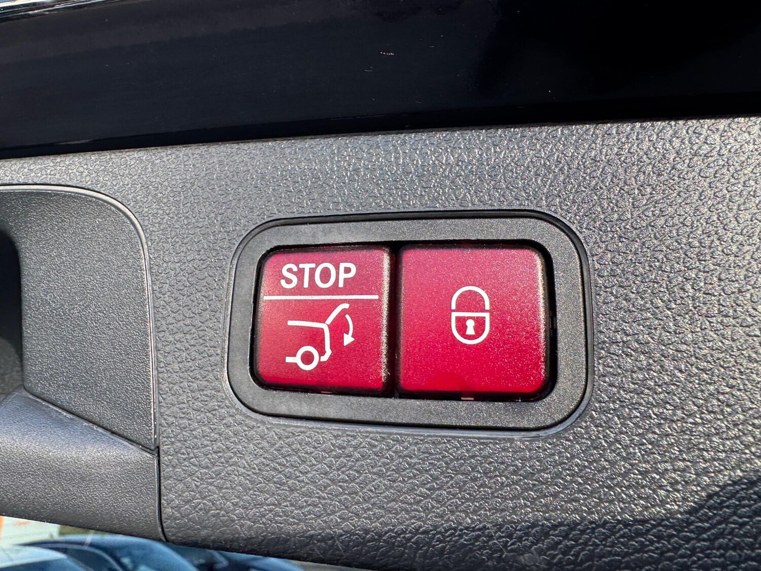 Used Mercedes-Benz GLC 2018 for sale - 77705653: Photo 43