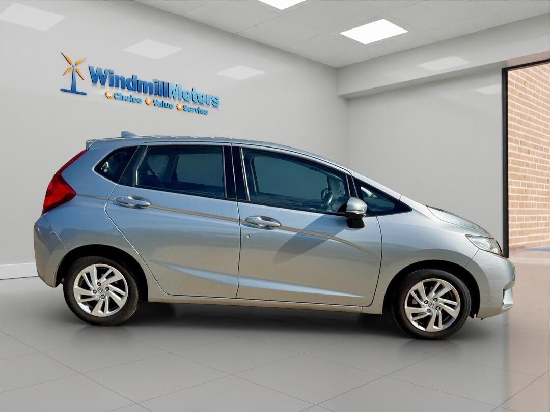 Used Honda Jazz 2017 for sale - 78034616: Photo 3