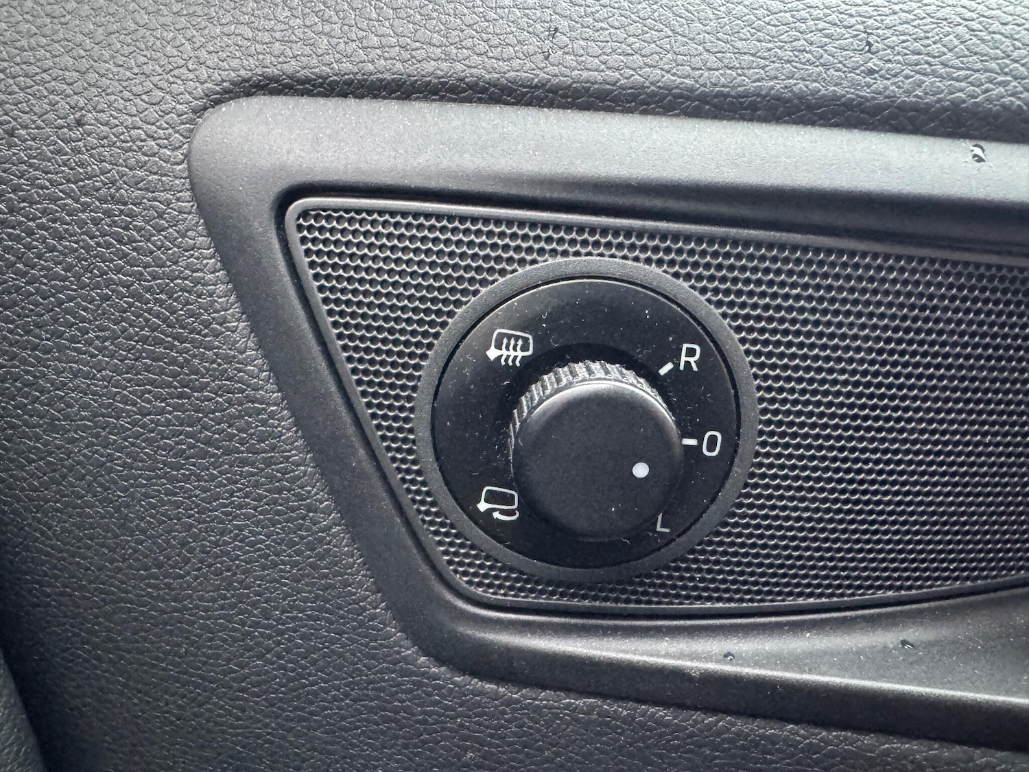 Used Skoda Yeti 2014 for sale - 77215143: Photo 31