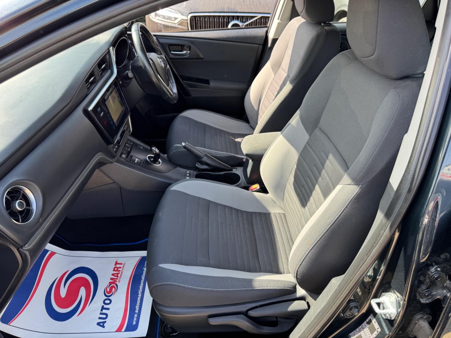 Used Toyota Auris 2017 for sale - 76473714: Photo 38