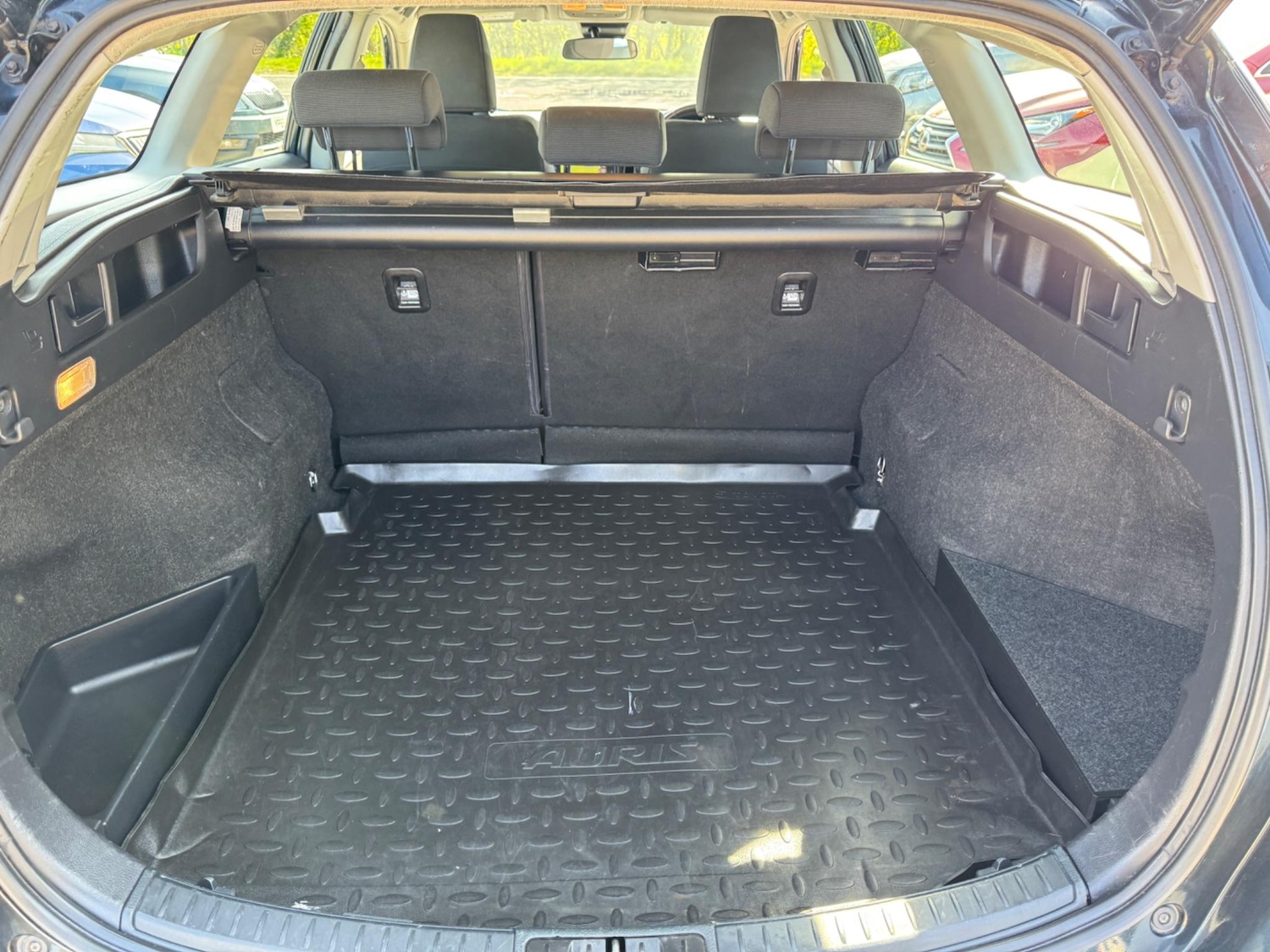 Used Toyota Auris 2017 for sale - 76473714: Photo 41