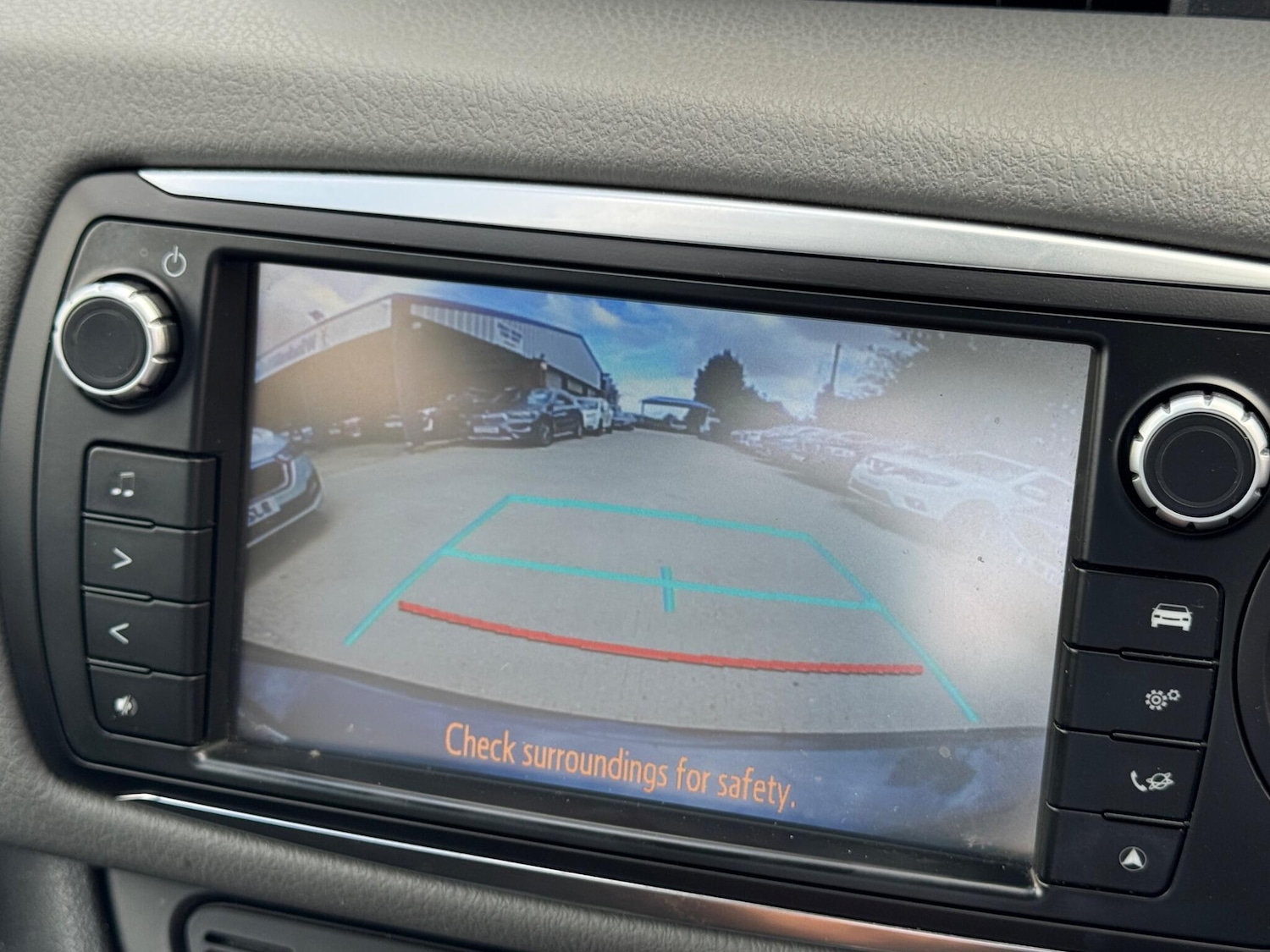 Used Toyota Yaris 2019 for sale - 76613041: Photo 11