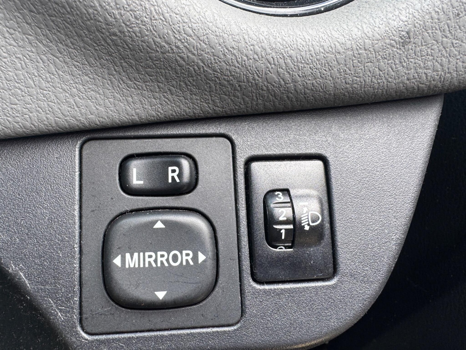 Used Toyota Yaris 2019 for sale - 76613041: Photo 29