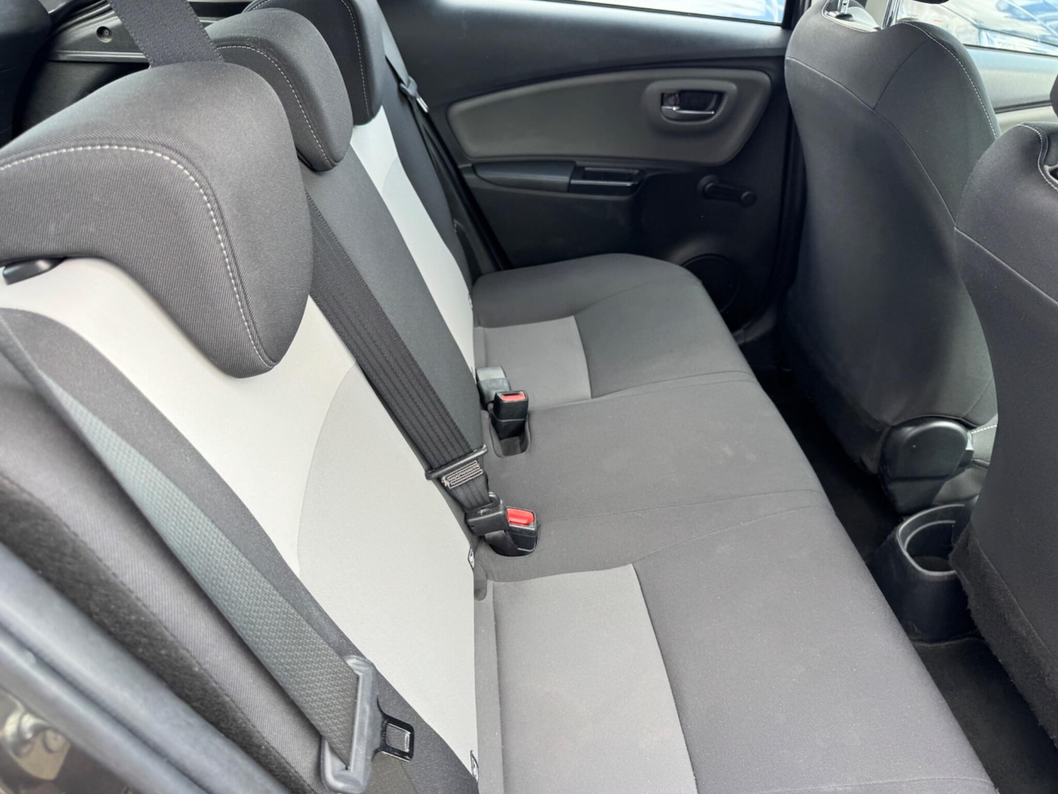 Used Toyota Yaris 2019 for sale - 76613041: Photo 32