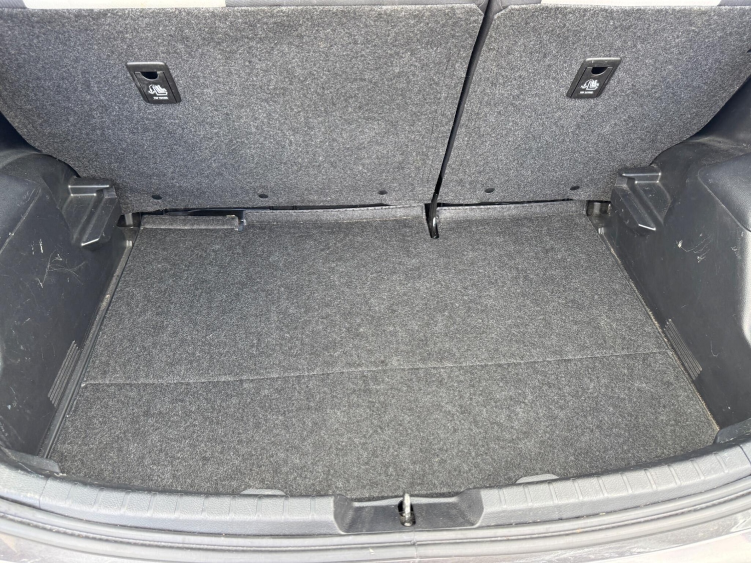 Used Toyota Yaris 2019 for sale - 76613041: Photo 33