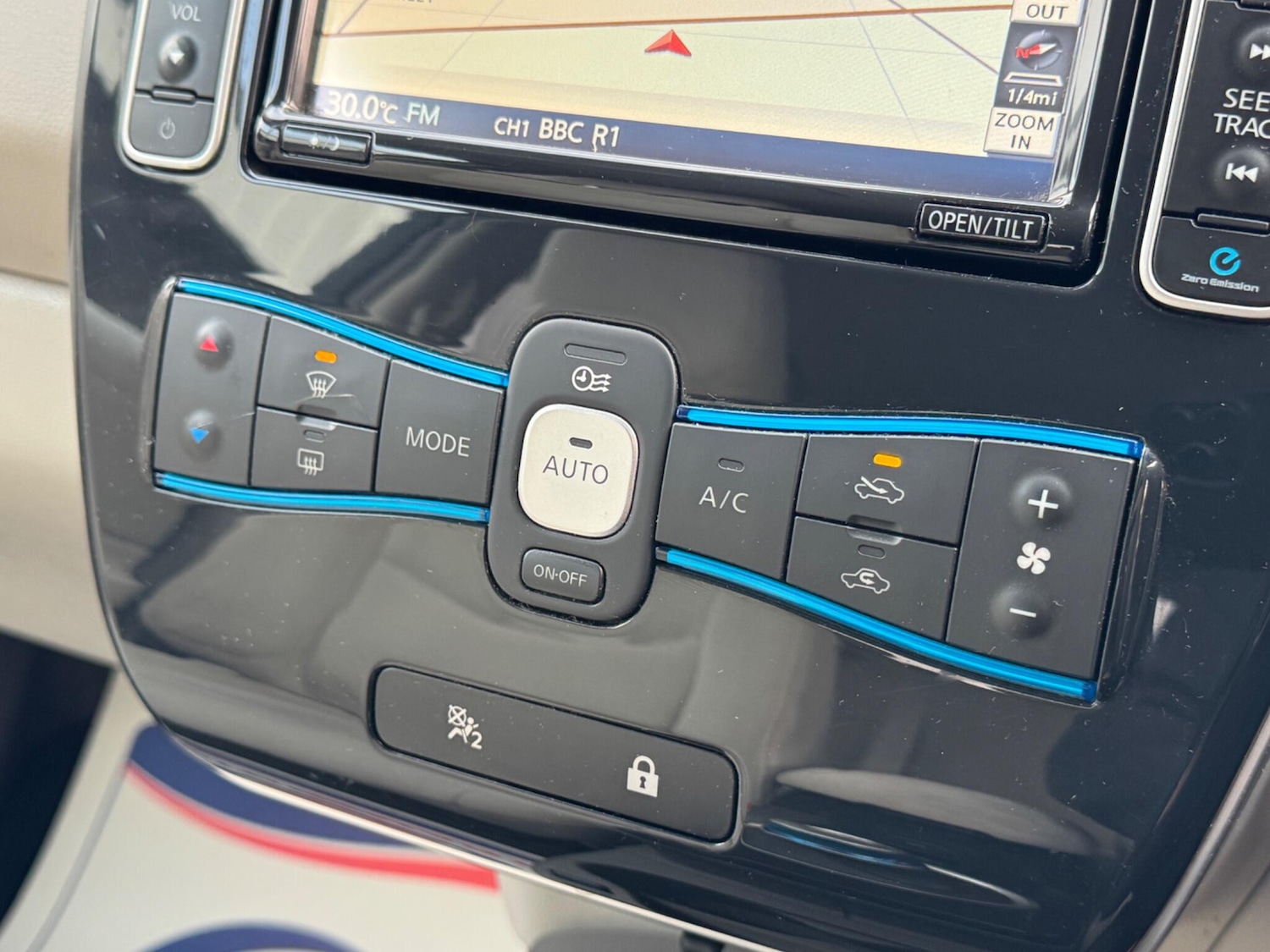 Used Nissan Leaf 2011 for sale - 76446918: Photo 24