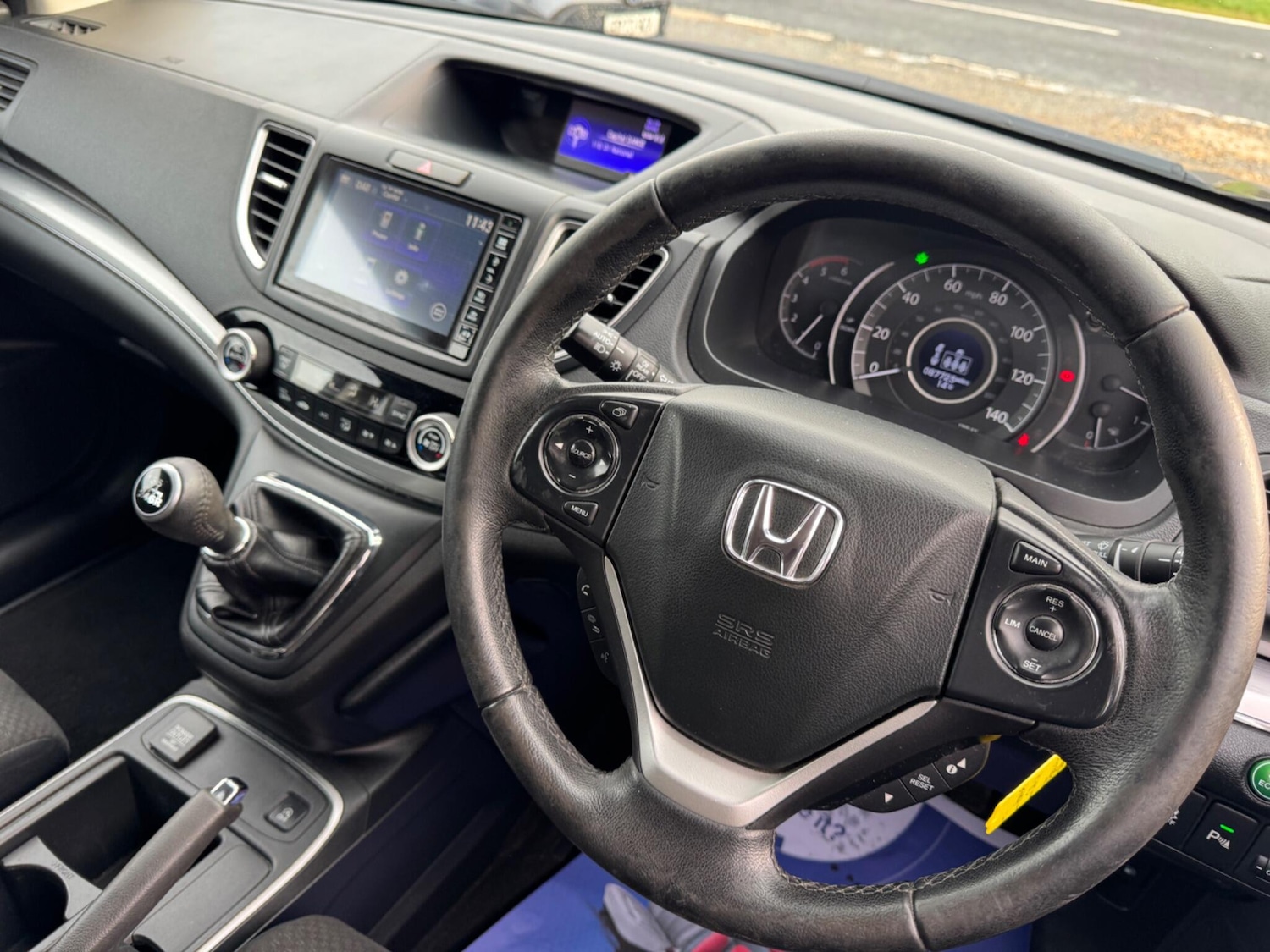 Used Honda CR-V 2017 for sale - 76499458: Photo 2