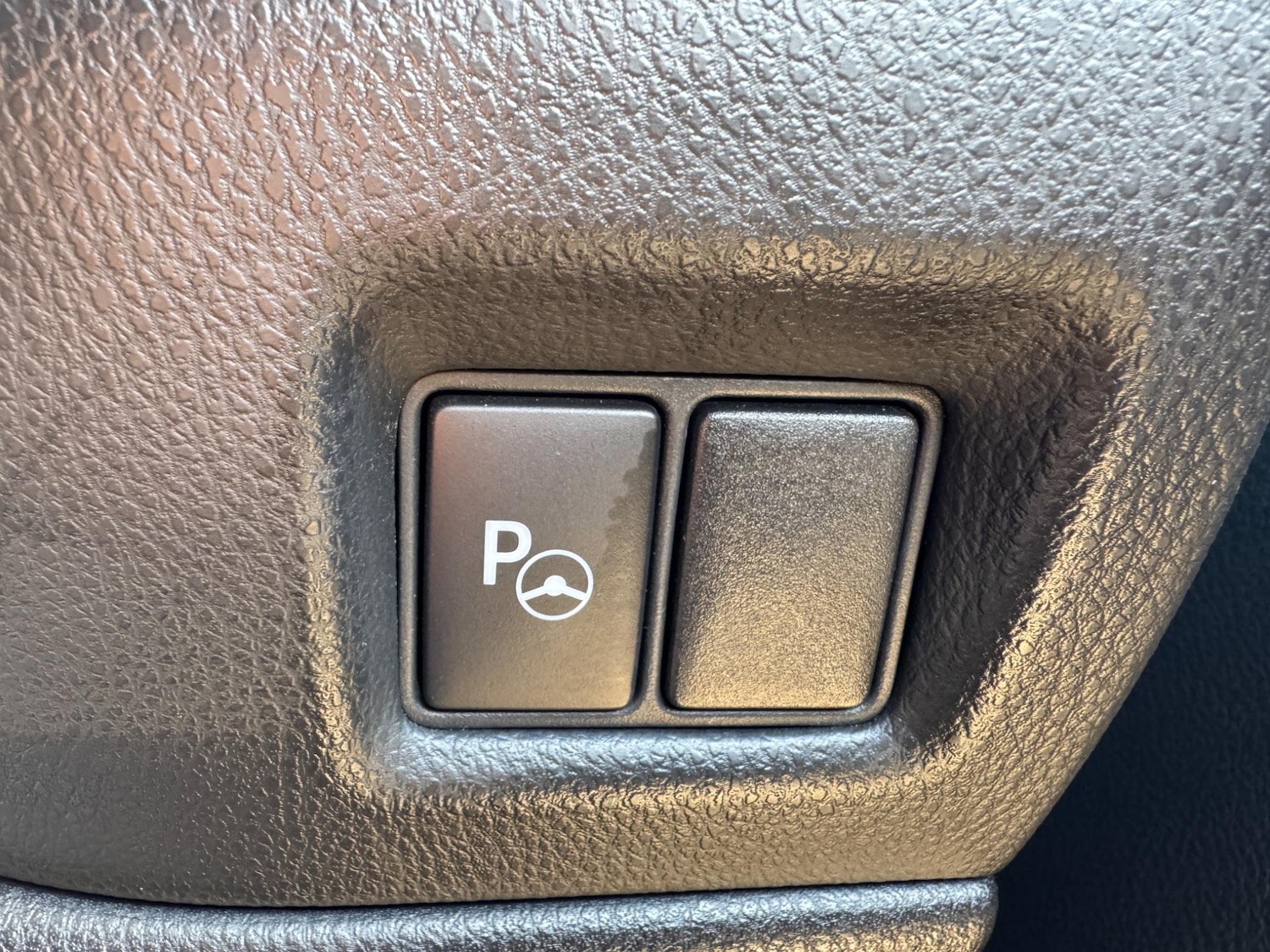 Used Toyota C-HR 2017 for sale - 76446675: Photo 40