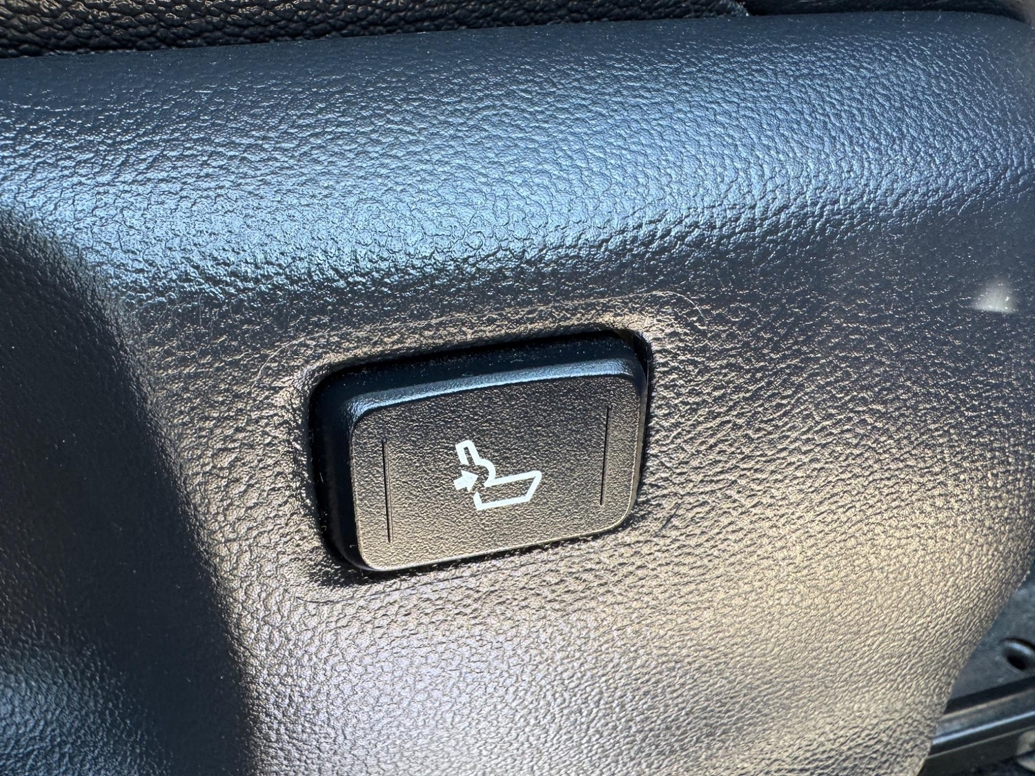 Used Toyota C-HR 2017 for sale - 76446675: Photo 44