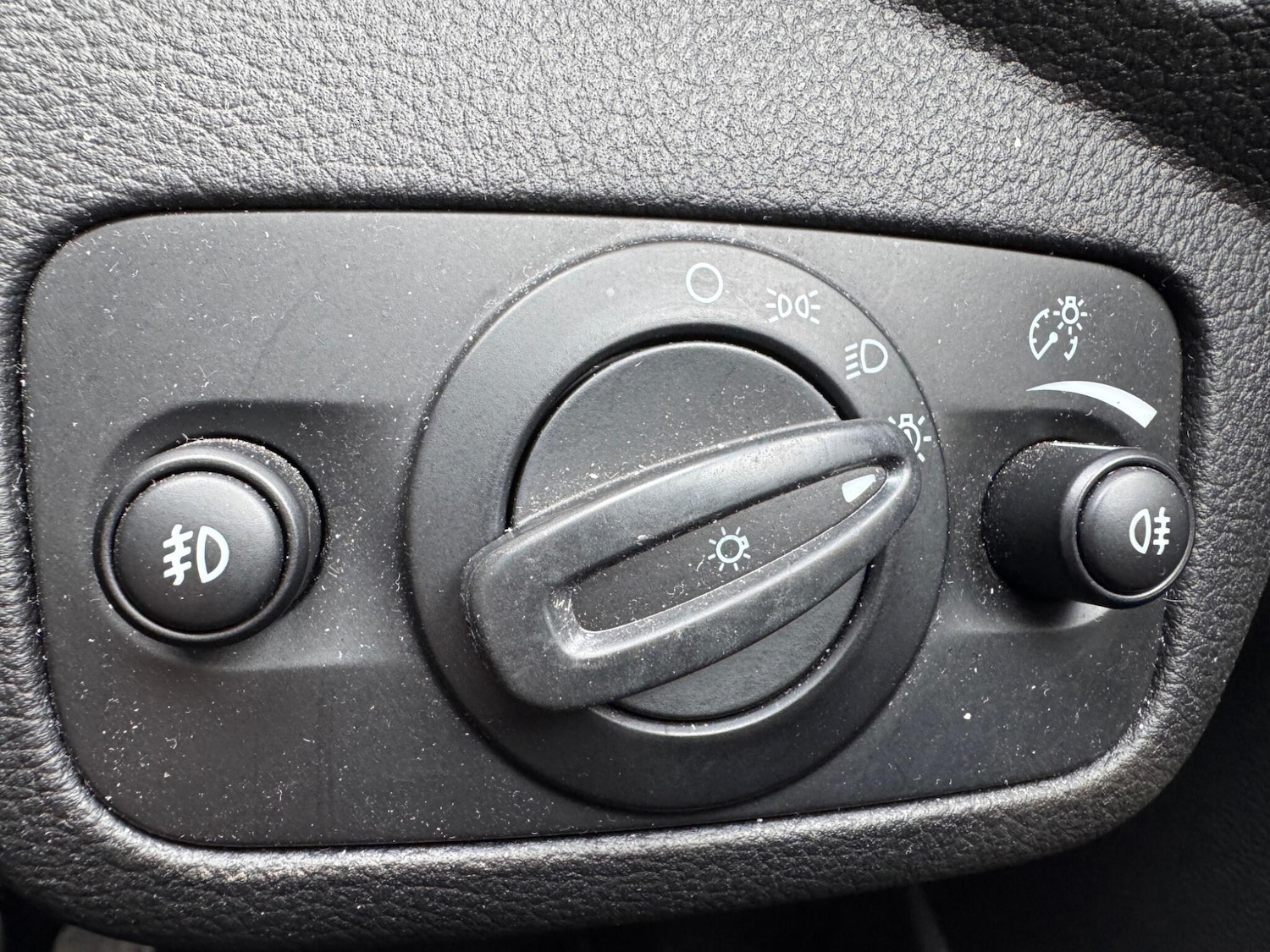 Used Ford Kuga 2016 for sale - 77982419: Photo 33