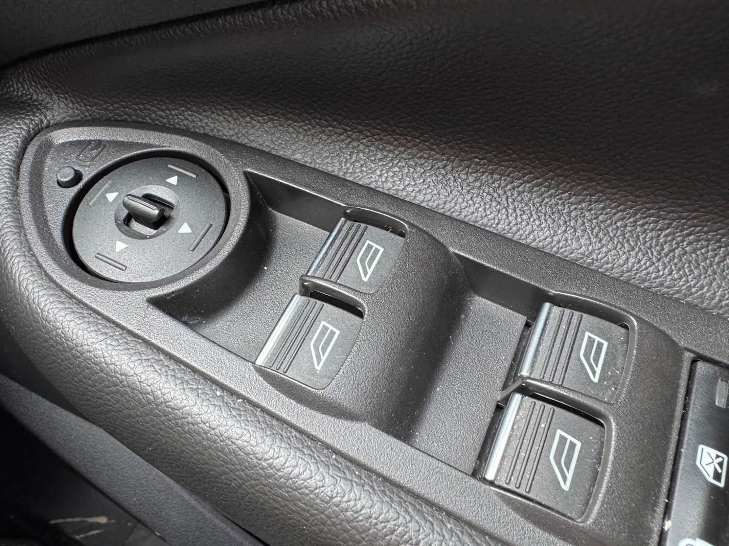 Used Ford Kuga 2016 for sale - 77982419: Photo 35