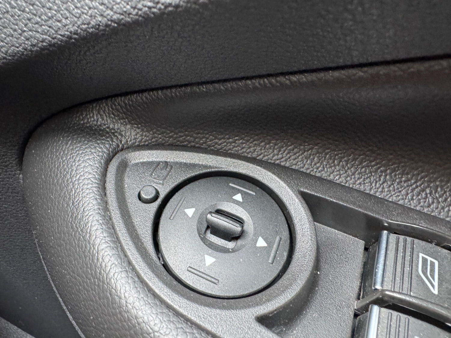 Used Ford Kuga 2016 for sale - 77982419: Photo 36