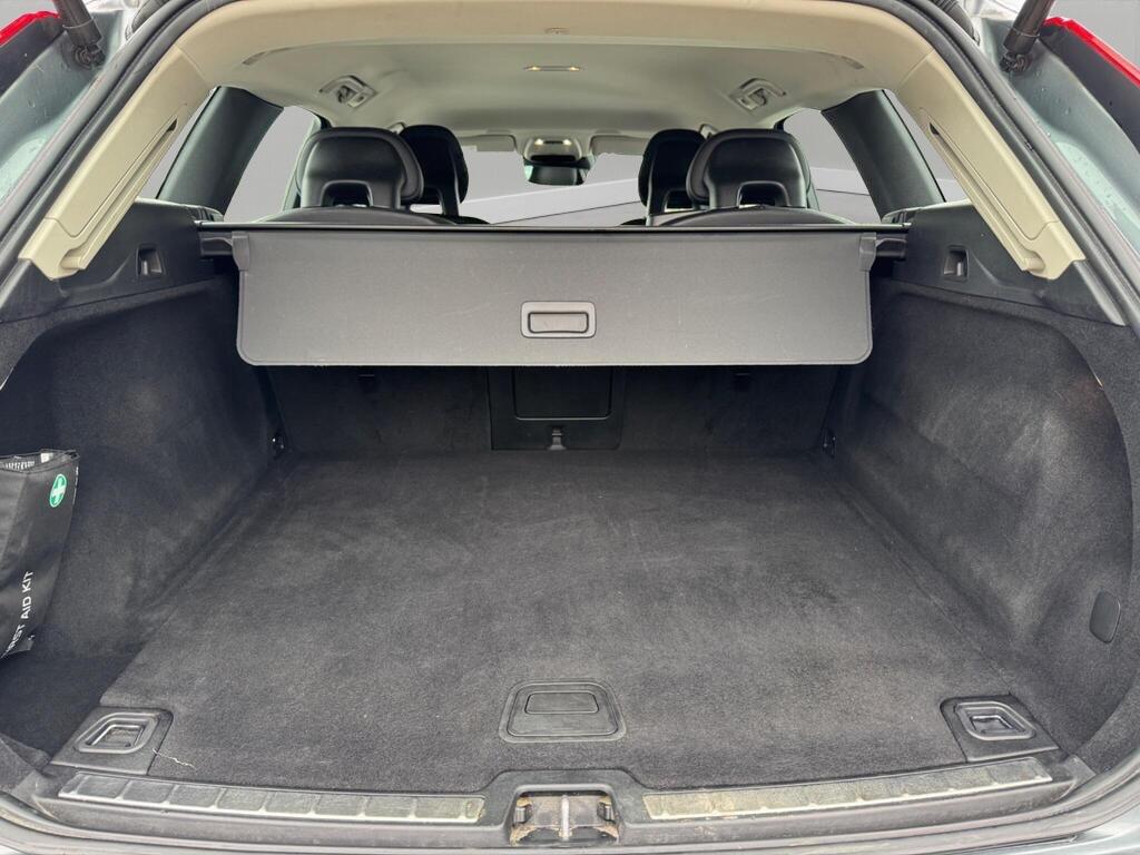 Used Volvo XC60 2018 for sale - 77155997: Photo 48