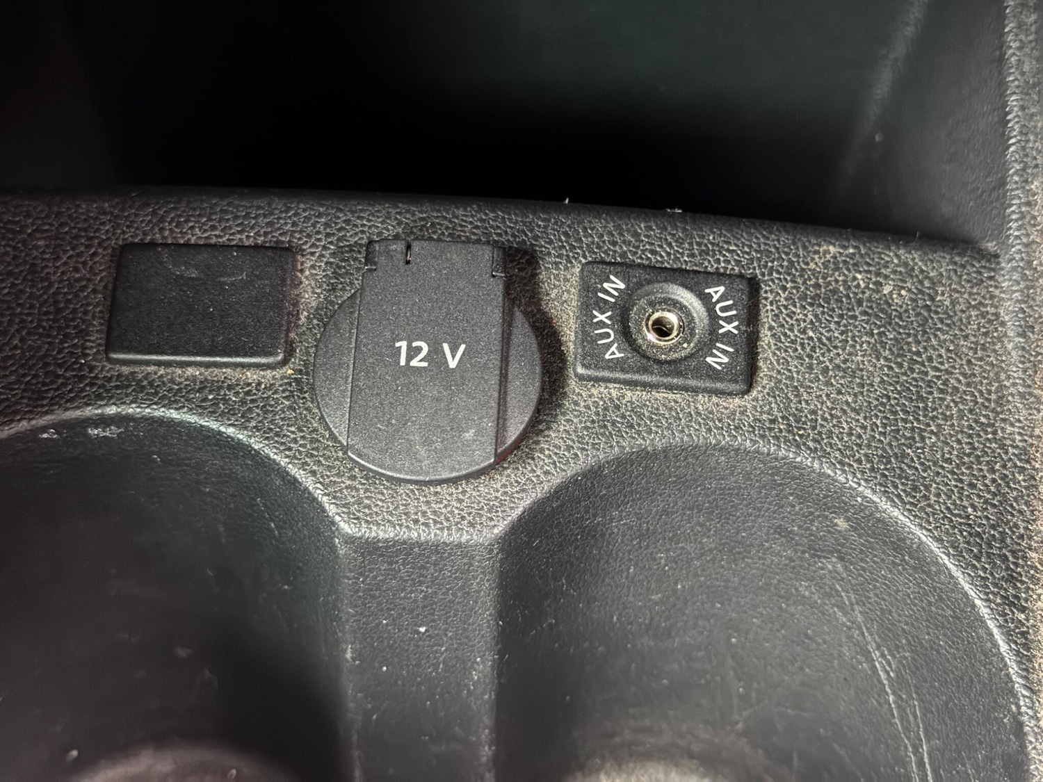 Used Volkswagen Polo 2011 for sale - 77793600: Photo 15