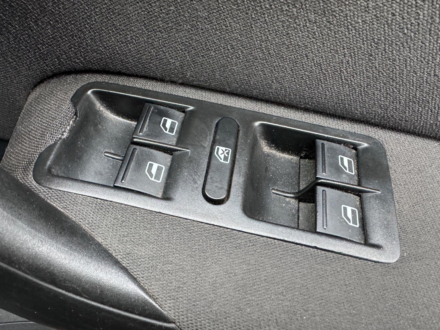 Used Volkswagen Polo 2011 for sale - 77793600: Photo 20