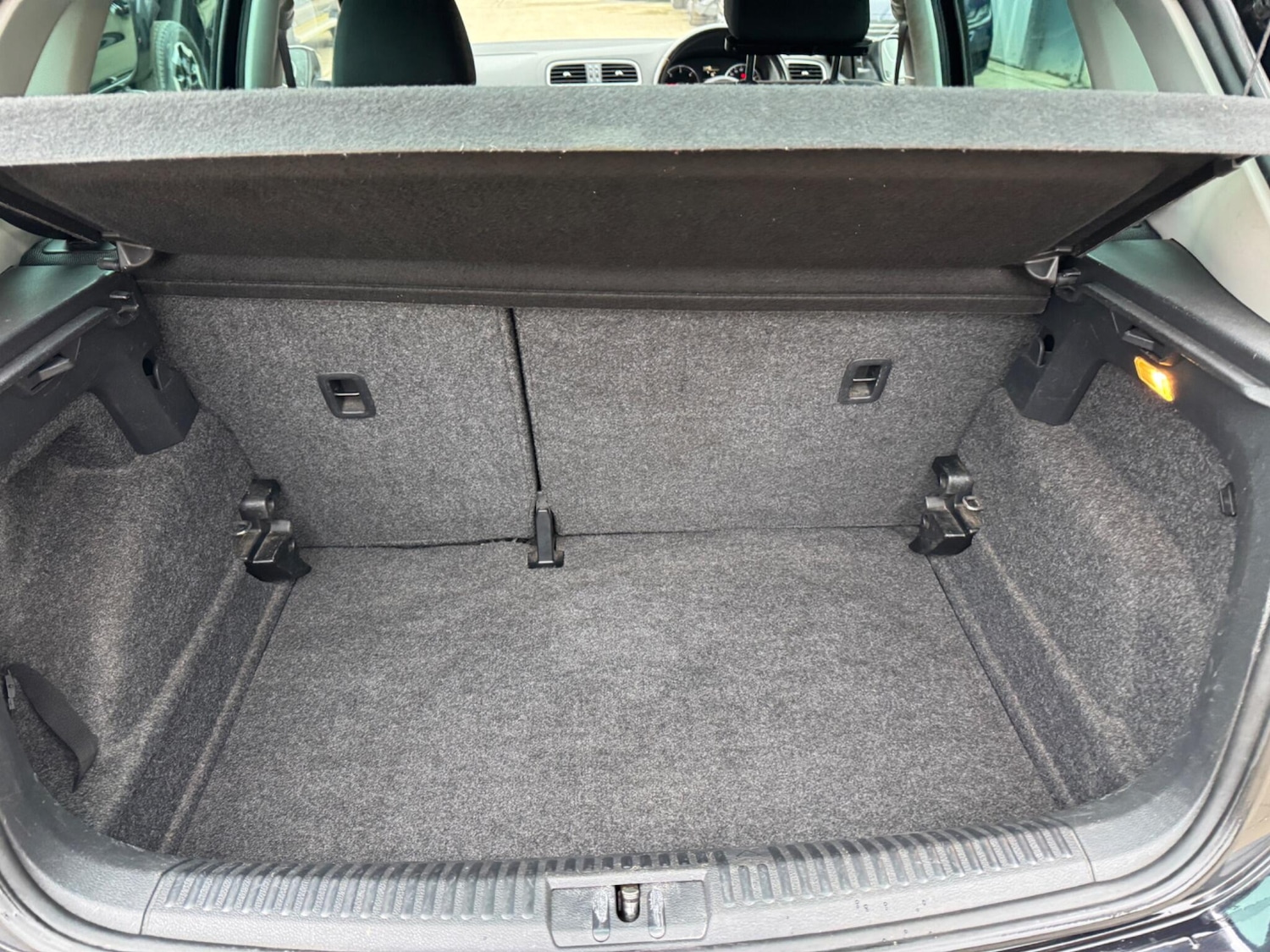 Used Volkswagen Polo 2011 for sale - 77793600: Photo 23